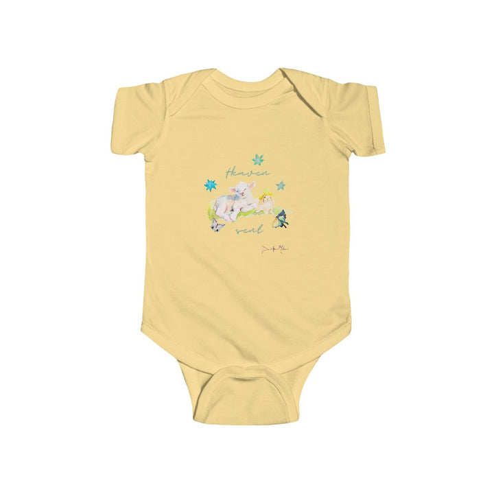 A dreamer is born - baby gift set